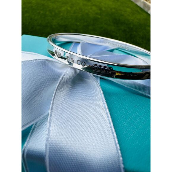 NEW Tiffany & Co 1837 Bangle Bracelet Silver, LARGE - Picture 3 of 6